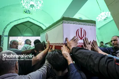 گزارش تصویری | مراسم وداع با پیکر مطهر شهدای سنگر خیابان