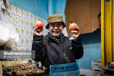 گزارش تصویری | بازار شب یلدا در مشهد