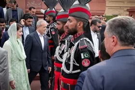 پزشکیان لاهور را ترک کرد