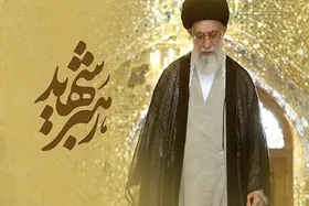 ویدیو| وداع جانسوز دخترک ویلچری با رهبر شهید در تهران