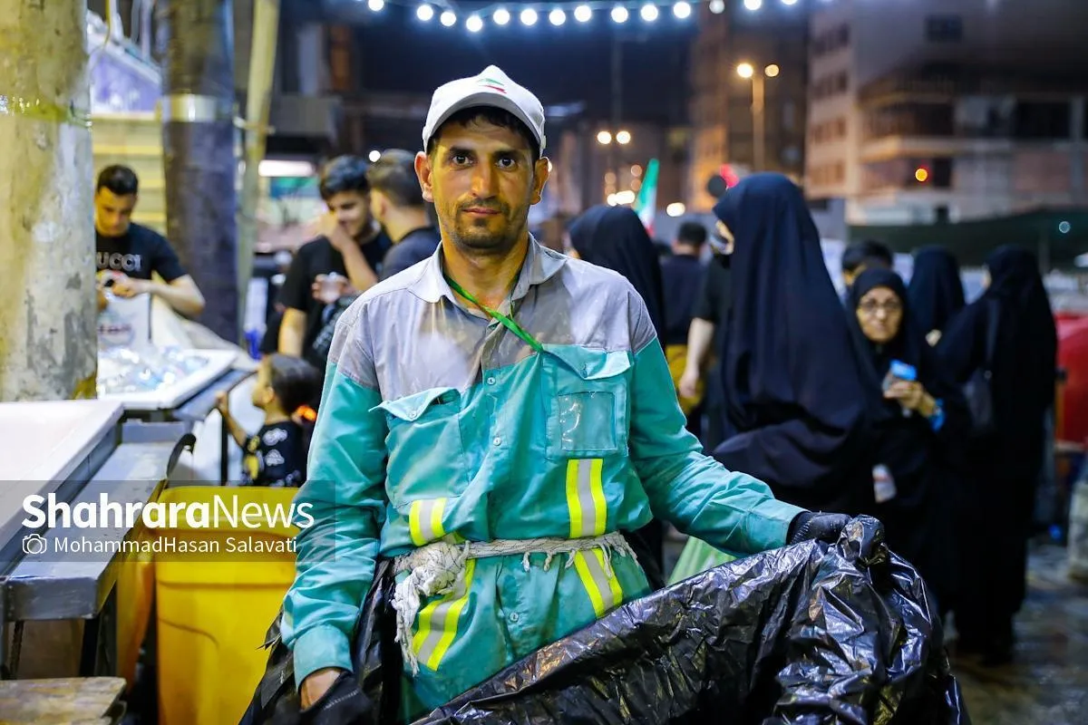 نجف، شهری که با حضور پاکبانان شهر  امام رضا(ع) بوی خدمت به خود گرفته است + فیلم