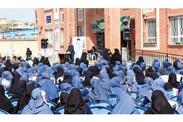 چتر آموزش بر سر ۱۵۰ هزار نفر