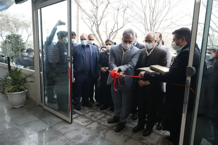 شهردار مشهد در مراسم افتتاح طرح ساماندهی کارگران ساختمانی و موقت: با کارگر نما‌ها برخورد شود