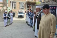 شیعیان کابل به زلزله زدگان هم‌وطن خود در کنر خون اهدا کردند