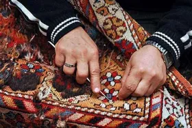 فعالیت ۵۰۸ هزار نفر از بانوان کشور در تولید و فروش صنایع دستی