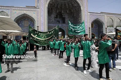 گزارش تصویری | عزاداری زائران رضوی در سوگ رحلت پیامبر اکرم (ص) و شهادت امام حسن مجتبی (ع) در حرم رضوی
