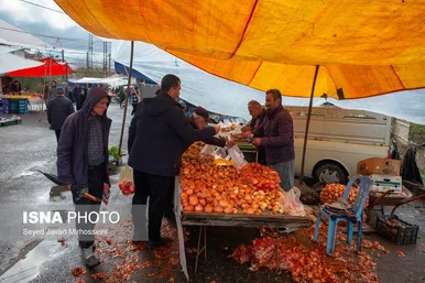 ایران زیباست | بازار محلی سیاهکل