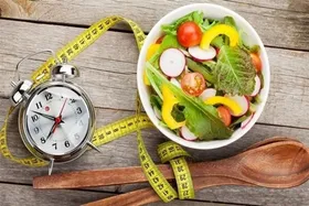 کاهش وزن با پایبندی به یک نوع وعده غذایی در طول روز!