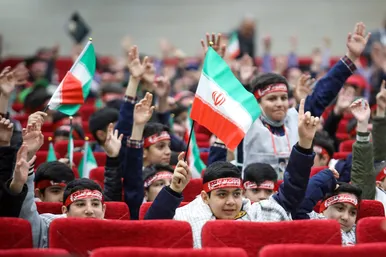  مراسم اختتامیه عهد کودکان دبستانی با حاج قاسم سلیمانی