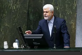 شهریاری: مصوبه مجلس برای عدم افزایش قیمت دارو اجرایی نشد| برخی شرکت&zwnj;های دارویی محصولات خود را دپو کردند