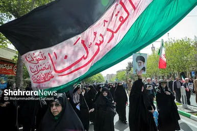 راهپیمایی ضدصهیونیستی نمازگزاران مشهدی و حمایت از عملیات وعده صادق سپاه