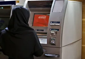 شکایت دختران بازمانده به دلیل کاهش حقوق بازنشستگی پدر | آیین&zwnj;نامه داخلی مشکل دارد