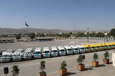 رونمایی از ١۵٠ دستگاه ون و اتوبوس با حضور وزیر کشور در مشهد