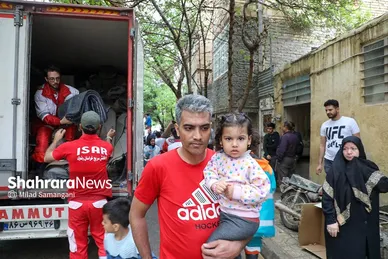 عکس‌هایی از خیابان سپاه در محله سیدی مشهد ۴۸ ساعت پس از سیل