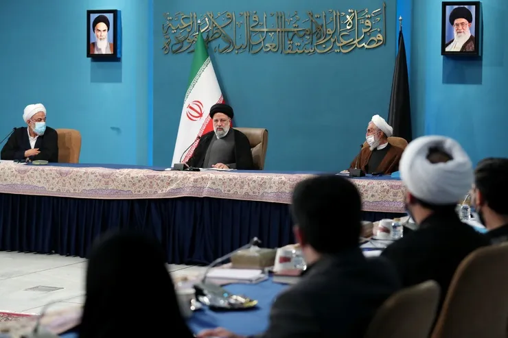 رئیسی: اجازه ندهید دشمن با فضاسازی باطل باعث عقیم‌ماندن مسائل مهم کشور شود| لزوم استفاده از ظرفیت مردم در احیاء امر به‌معروف