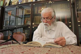 ایستاده همچون کوه | به یاد حمید سبزواری، پدر شعر انقلاب، &zwnj;در نهمین سالگرد درگذشت او