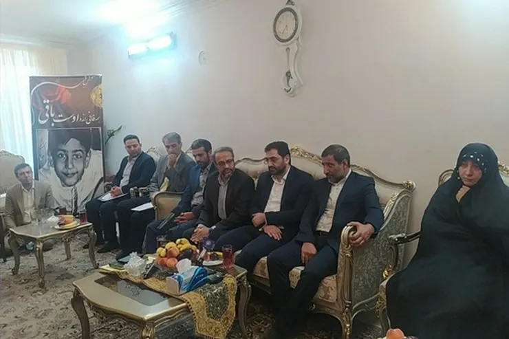 عذرخواهی سه وزارتخانه، شهرداری مشهد و راننده سرویس از خانواده کودک مقتول مشهدی