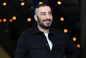 نوید محمدزاده نابینا می&zwnj;شود