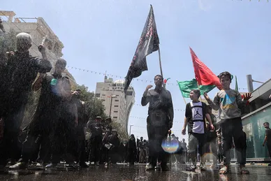 عزاداری روز عاشورا در خیابان امام رضا علیه السلام مشهد