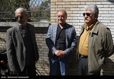 عکس‌هایی از تشییع پیکر رضا داودنژاد