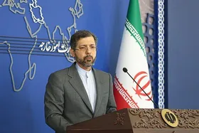 هشدار ايران به تروئيكاى اروپايى و آمريكا | خطیب&zwnj;زاده: براى هر دو گزينه آماده ايم