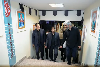 حضور شهردار مشهد در روزنامه شهرآرا به مناسبت روز خبرنگار
