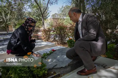 عکس‌هایی از حضور جمعی از سینماگران در قطعه هنرمندان