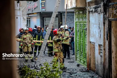 مهار آتش‌سوزی یک هتل آپارتمان در خیابان امام رضا (ع) مشهد