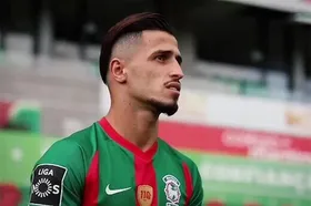 پرسپولیس بدهی به علیپور را قبول ندارد!