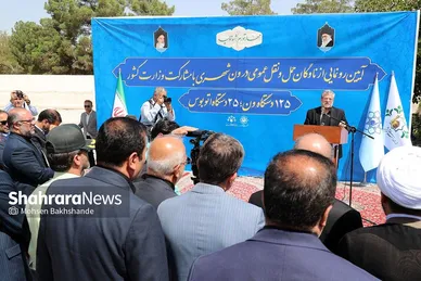 رونمایی از ١۵٠ دستگاه ون و اتوبوس با حضور وزیر کشور در مشهد