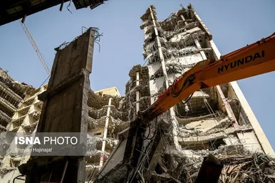 ششمین روز آواربرداری ساختمان متروپل آبادان