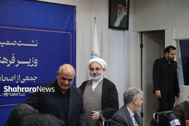 گزارش تصویری |  نشست صمیمی وزیر فرهنگ و ارشاد اسلامی با اصحاب فرهنگ و هنر خراسان رضوی