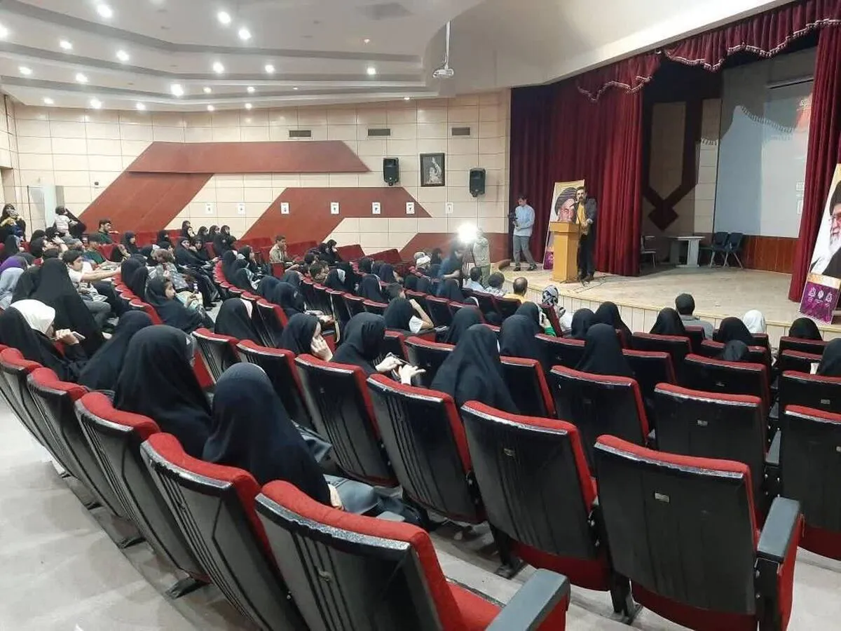 دبیر مدرسه تئاتر شبستان کشور: وظیفه تئاتر ارتقای سبک زندگی است