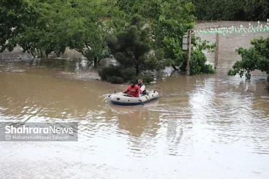 تصاویری از آب گرفتگی در میدان انقلاب اسلامی مشهد (۲۶ اردیبهشت ۱۴۰۳)