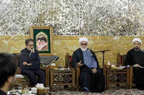 تولیت آستان قدس رضوی: اساتید با دانشجویان، صرف&zwnj;نظر از هر ظاهر و نظری، ارتباط مؤثر برقرار کنند| آمادگی حرم امام&zwnj;رضا(ع) برای میزبانی از کنفرانس&zwnj;های علمی