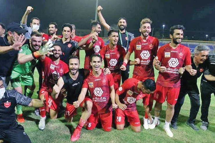 سرنوشت فانوس‌ به‌ دستان در دست قهرمان