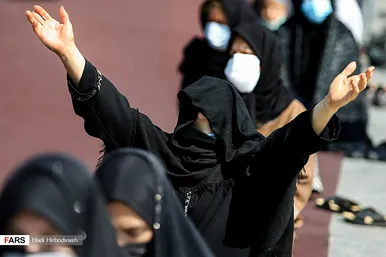 عزاداری و نماز ظهر عاشورا میدان امام حسین(ع) تهران