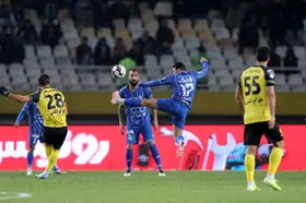 گل اول استقلال در بازی برابر فولاد هرمزگان (۲۳ دی ۱۴۰۴) + فیلم
