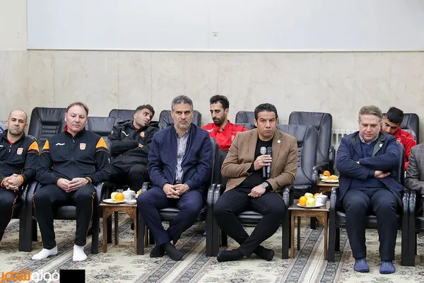 تجلیل آیت الله علم الهدی از بازیکنان تیم فوتبال شهرخودرو‎
