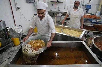 زولبیا و بامیه،شیرینی مخصوص ماه رمضان