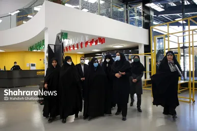 بازدید معاون رییس جهمور در امور زنان و خانواده از کارخانه نوآوری مشهد