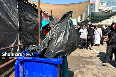 عکس | خدمت رسانی پاکبانان مشهدی به زائران اربعین در نجف اشرف