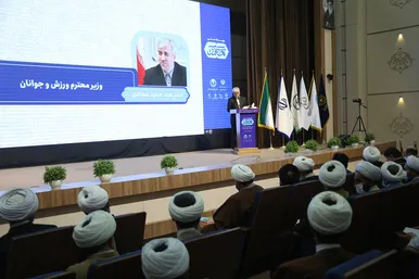 بازدید وزیر ورزش و جوانان از نمایشگاه «هم آهنگ»