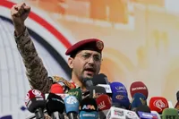 یمن: فرودگاه ملک خالد ریاض را با موشک بالستیک هدف قرار دادیم (۲۲ مهر ۱۴۰۵)