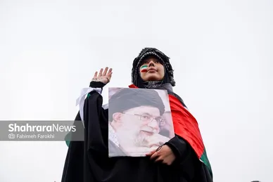 گزارش تصویری | نسل «z» پای کار انقلاب اسلامی