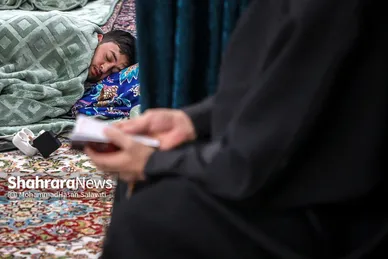 آیین معنوی اعتکاف در حرم امام رضا (ع)