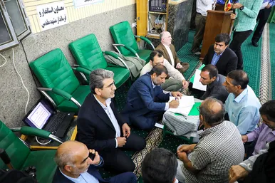 دیدار مردمی فرماندار و مدیران ۱۵ دستگاه اجرایی با اهالی منطقه ۹ مشهد