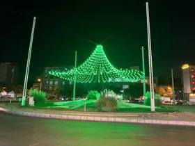 همزمان با هفته وحدت، مشهد به رنگ سبز درآمد
