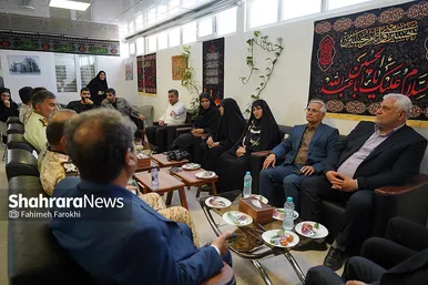 گزارش تصویری | بازدید معاون زنان و خانواده رئیس‌جمهور از روند خروج مهاجران افغانستانی غیرمجاز