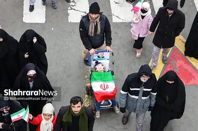 حضور باشکوه مردم مشهد در راهپیمایی ۲۲ بهمن -۳